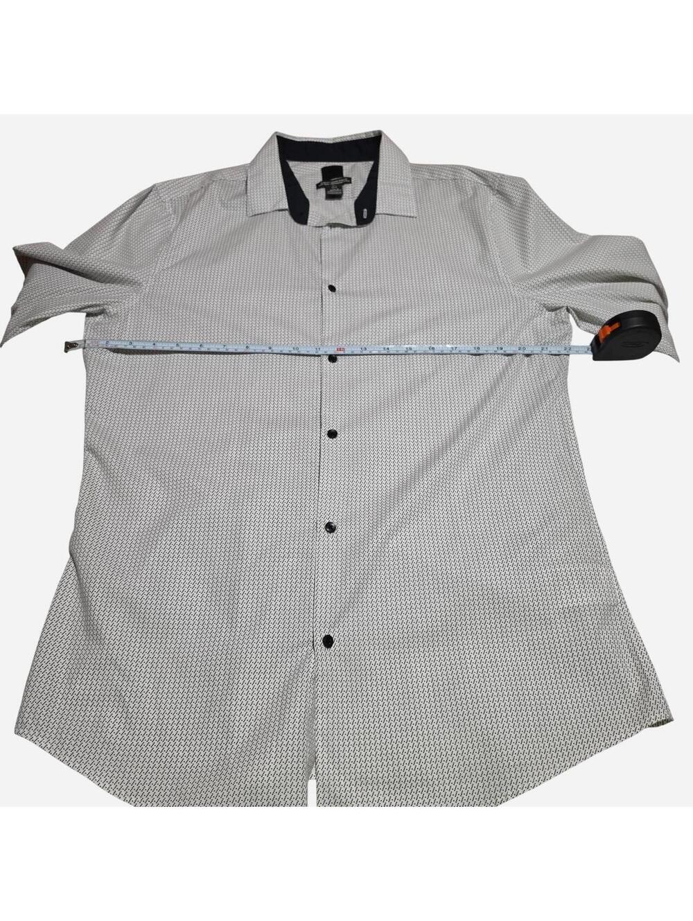H&M Slim Fit Men's Dress Shirt Size L with Easy Iron Fabric